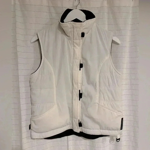 ZeroXposur Women’s Reversible Full Zip Vest - Picture 1 of 10
